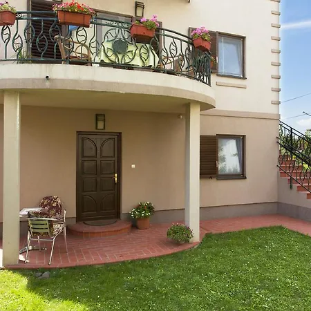Gasthof Orient Villa Apartments And Rooms
